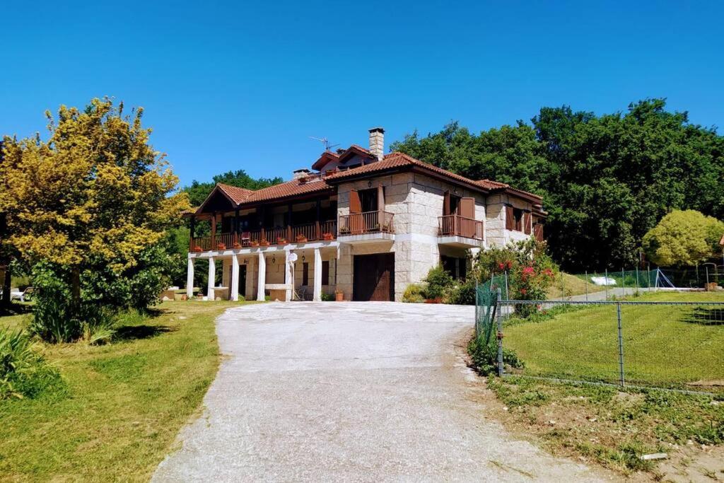 Espectacular Casa Con Piscina En Allariz Eksteriør bilde